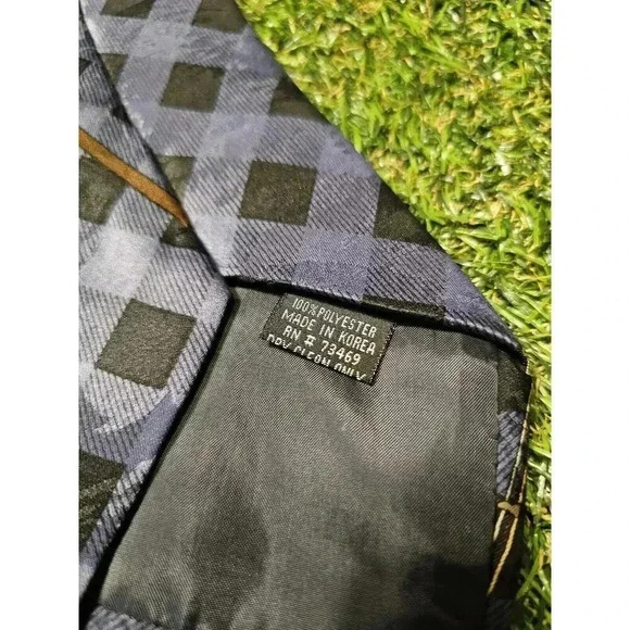 Vintage Looney Tunes Taz Fishing Necktie 1994 - 57" - Picture 3 of 4